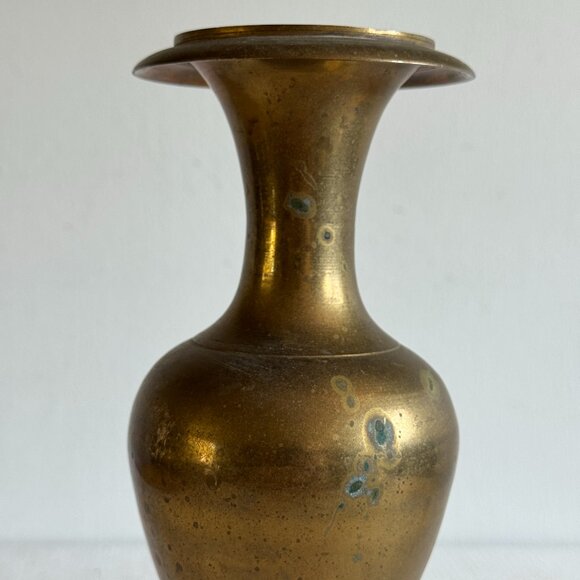 Vintage Brass Vase with Simple Detailing - Made in India - Picture 7 of 10